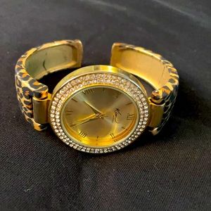 Bangle type watch